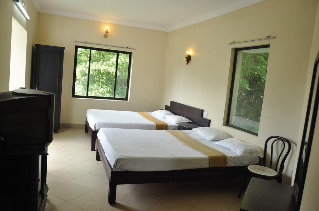 Albarad Hotel Munnar Phòng bức ảnh